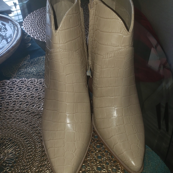 Gianni Bini Crop Leather Booties - Picture 2 of 15